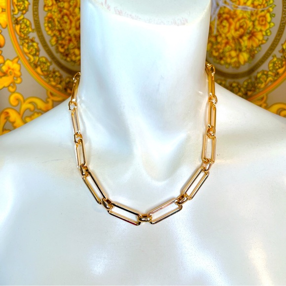18k yellow gold plated 16” to 18” paperclip necklace ⭐️ - Picture 4 of 5